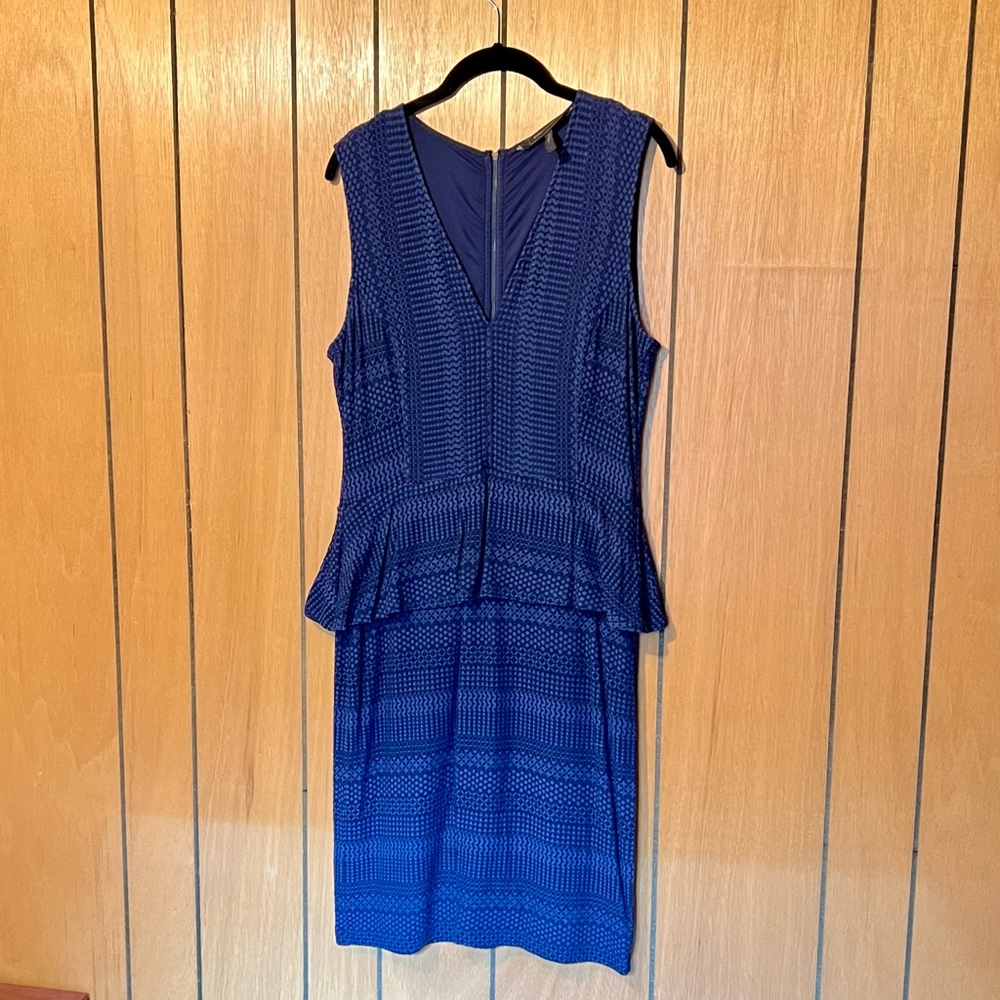 BCBGMaxAzria blue sleeveless peplum dress women’s size large - Picture 2 of 4